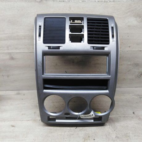 ramka-magnitoly-deflektor-centralnyi-hyundai-getz-art-76005-big-0