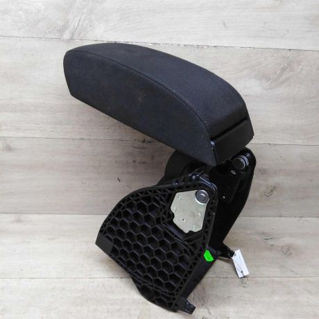 podlokotnik-skoda-yeti-i-art-76112-big-5