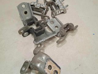 petlia-dveri-nissan-primera-p12-art-76183