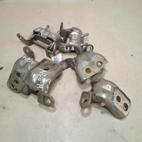 petlia-dveri-nissan-primera-p12-art-76183-big-1