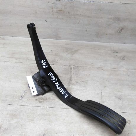 pedal-gaza-lada-largus-renault-logan-i-art-76640-big-0