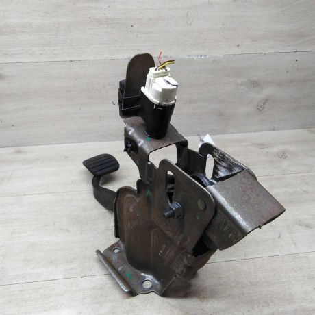 pedal-tormoza-renault-sandero-stepway-ii-renault-logan-ii-renault-sandero-ii-art-77067-big-1