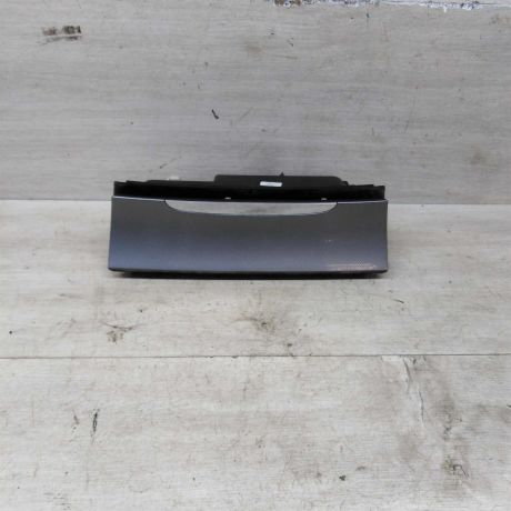 pepelnica-peredniaia-volkswagen-passat-b6-art-77238-big-0