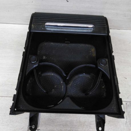 podstakannik-volkswagen-passat-b6-art-77246-big-0