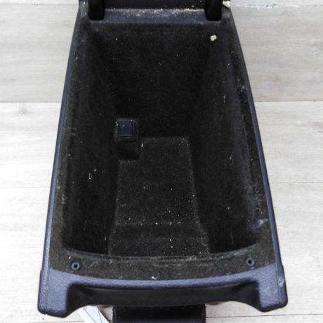 podlokotnik-volkswagen-passat-b6-art-77273-big-4