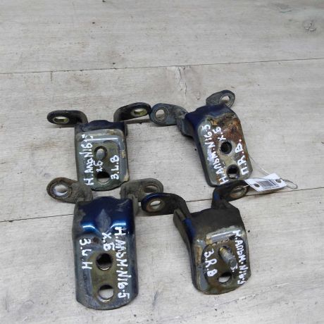 petlia-dveri-nissan-almera-ii-n16-art-77610-big-0