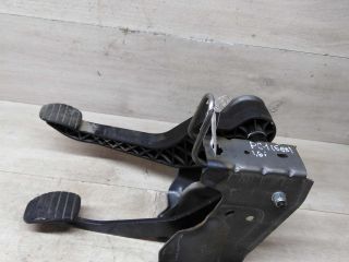 pedalnyi-uzel-renault-sandero-i-art-77780