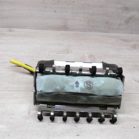 poduska-bezopasnosti-airbag-pravaia-v-torpedu-mitsubishi-lancer-9-art-78399-big-0