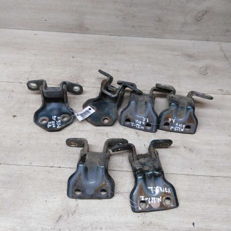 petlia-dveri-mazda-323-art-79379-big-0