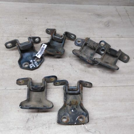 petlia-dveri-mazda-323-art-79379-big-1