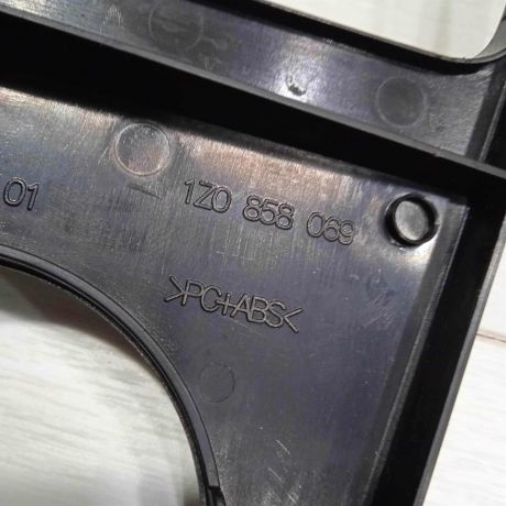 ramka-magnitoly-skoda-octavia-ii-a5-art-79651-big-1