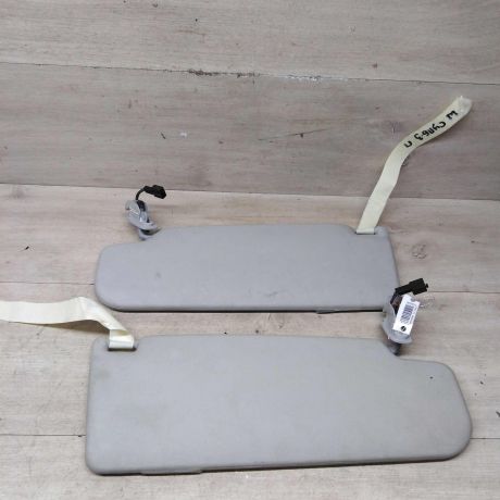 kozyrek-solncezashhitnyi-skoda-superb-i-art-79857-big-0