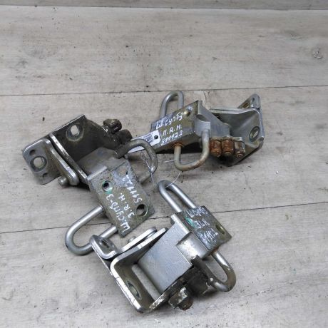 petlia-dveri-nizniaia-skoda-superb-i-volkswagen-passat-b5-volkswagen-passat-b5-gp-art-80070-big-2