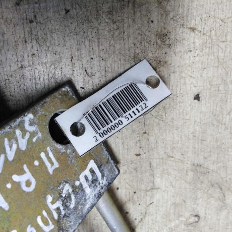 petlia-dveri-nizniaia-skoda-superb-i-volkswagen-passat-b5-volkswagen-passat-b5-gp-art-80070-big-1