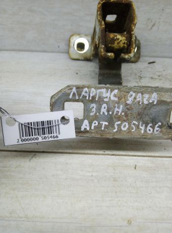 petlia-dveri-zadniaia-pravaia-nizniaia-dverki-bagaznika-lada-largus-art-80270-big-2