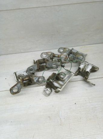 petlia-dveri-lada-largus-renault-logan-i-art-80315-big-2