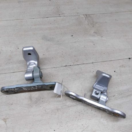 petlia-dveri-zadniaia-verxniaia-opel-vectra-c-art-81156-big-1