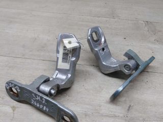 petlia-dveri-zadniaia-nizniaia-opel-vectra-c-art-81161