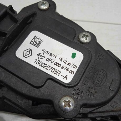 pedal-gaza-renault-logan-ii-art-82132-big-2