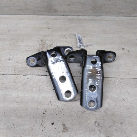 petlia-dveri-peredniaia-levaia-mitsubishi-lancer-x-art-82220-big-0