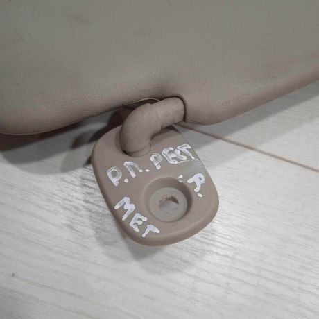 kozyrek-solncezashhitnyi-pravyi-renault-logan-ii-renault-sandero-ii-renault-art-82374-big-2