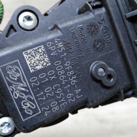 pedal-gaza-ford-focus-2-restailing-art-82534-big-2