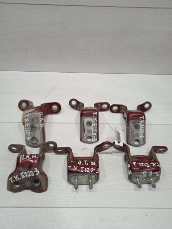 petlia-dveri-toyota-corolla-ix-e120-e130-art-82776-big-0