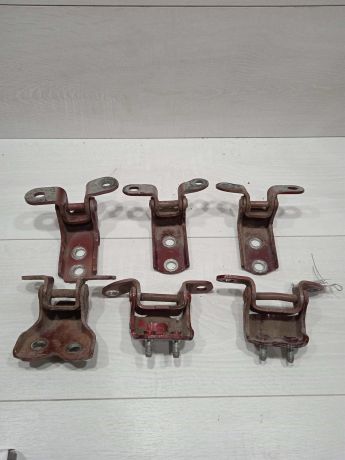 petlia-dveri-toyota-corolla-ix-e120-e130-art-82776-big-4