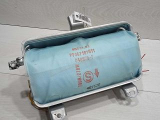 poduska-bezopasnosti-airbag-pravyi-v-torpedu-toyota-corolla-ix-e120-e130-art-82779