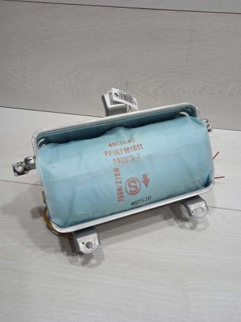 poduska-bezopasnosti-airbag-pravyi-v-torpedu-toyota-corolla-ix-e120-e130-art-82779-big-0