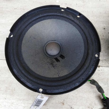 dinamika-akusticeskii-audi-a6-c6-art-83411-big-3