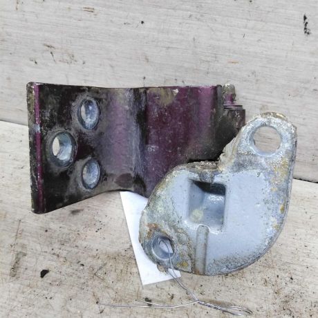 petlia-dveri-peredniaia-levaia-nizniaia-mercedes-vito-w638-art-83776-big-2