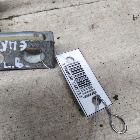 petlia-dveri-levaia-verxniaia-audi-a3-8l-art-84227-big-2