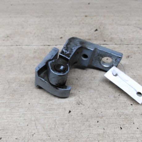 petlia-dveri-levaia-verxniaia-audi-a3-8l-art-84227-big-1