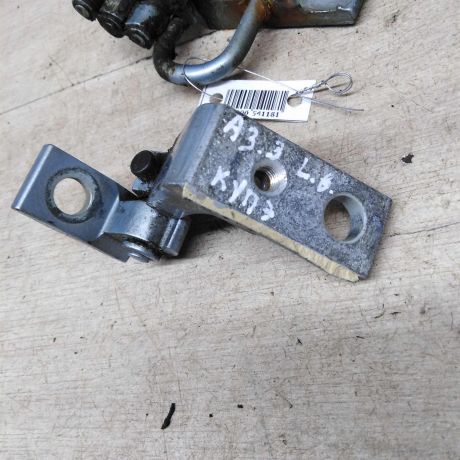 petlia-dveri-pravaia-audi-a3-8l-art-84449-big-1