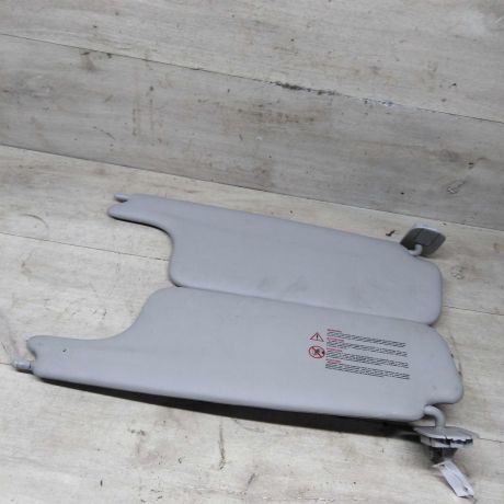 kozyrek-solncezashhitnyi-renault-megane-ii-art-84719-big-1