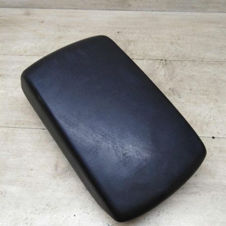 podlokotnik-mazda-3-bk-art-85411-big-0