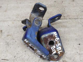 petlia-dveri-peredniaia-levaia-mazda-6-gg-art-86122