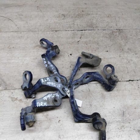 petlia-dveri-ford-focus-2-art-87452-big-0