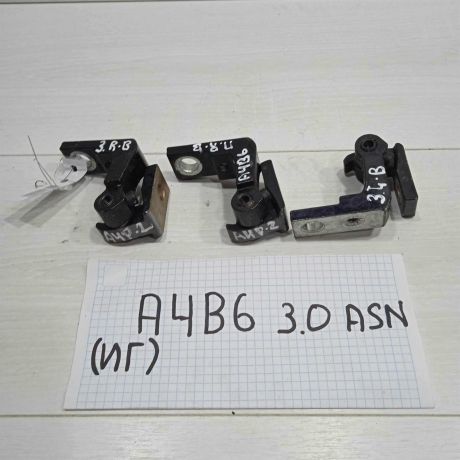 petlia-dveri-verxniaia-audi-a4-b6-art-87862-big-0