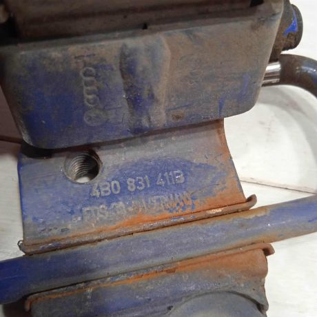 petlia-dveri-peredniaia-levaia-nizniaia-audi-a3-8l-art-87922-big-1