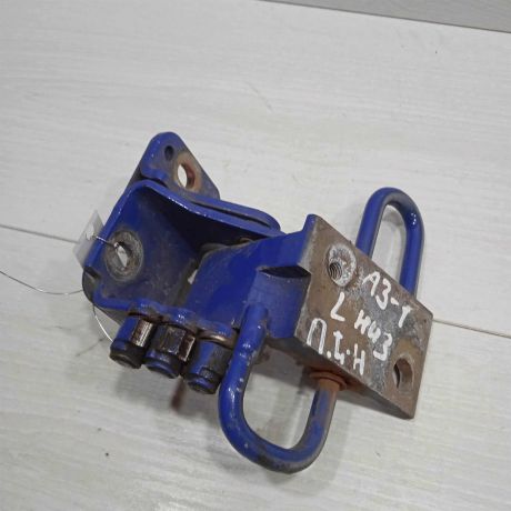 petlia-dveri-peredniaia-levaia-nizniaia-audi-a3-8l-art-87922-big-2