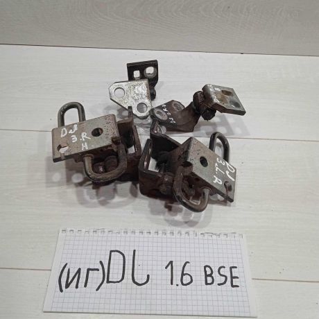 petlia-dveri-zadniaia-volkswagen-jetta-5-art-88355-big-0