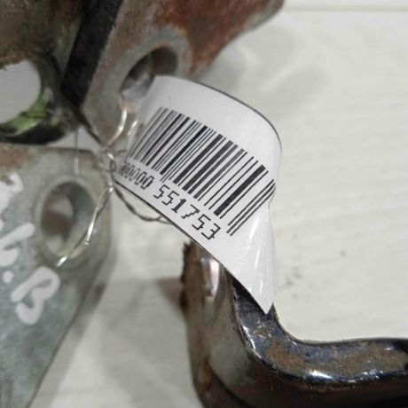 petlia-dveri-zadniaia-volkswagen-jetta-5-art-88355-big-1