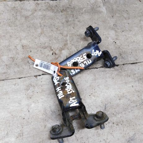 petlia-dveri-peredniaia-levaia-mitsubishi-space-wagon-iii-art-89240-big-0