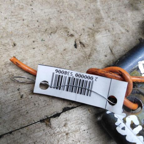 petlia-dveri-peredniaia-levaia-mitsubishi-space-wagon-iii-art-89240-big-1