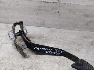 pedal-scepleniia-mitsubishi-space-wagon-iii-restailing-art-89329