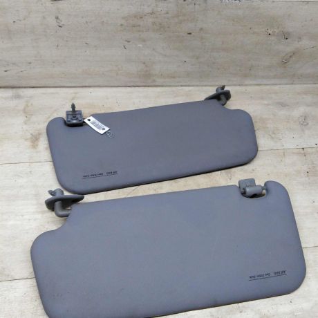 kozyrek-solncezashhitnyi-hyundai-elantra-iii-art-89463-big-3