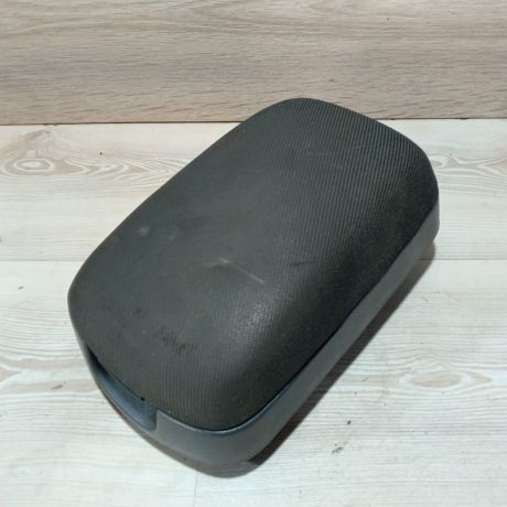 podlokotnik-hyundai-elantra-iii-art-89605-big-7