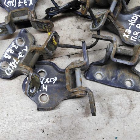 petlia-dveri-hyundai-elantra-iii-art-89683-big-1